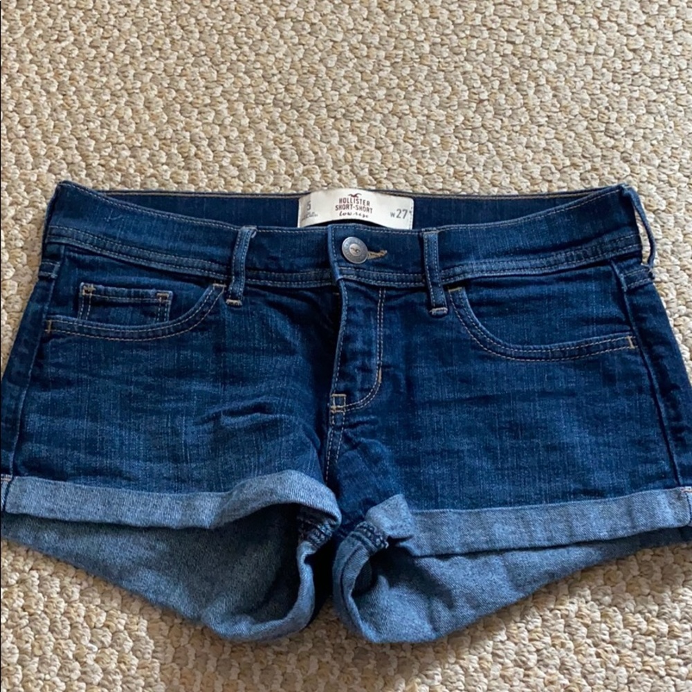Hollister Low Rise Jean Shorts - Picture 1 of 3